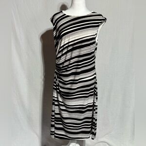 NWT Dressbarn Sheath Dress with Cap Sleeves and Ruched Waist Size Large